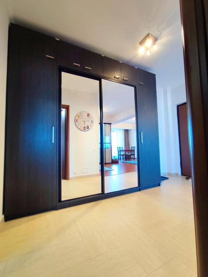 Aria Premium Apartment Bucarest Esterno foto